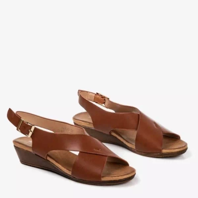 OUTLET Brown women's sandals on a low wedge Jaliga - Shoes