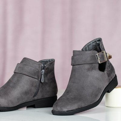 Szare sztyblety ze srebrną klamrą Stefania - Obuwie