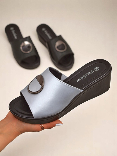 Royalfashion Sieviešu sandales uz platformas Elira