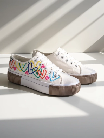 Royalfashion Women's sneakers with heart print Sercess