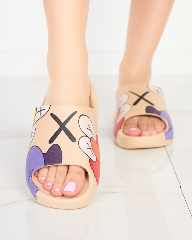 Bēšas gumijas sieviešu čības ar Pfizz apdruku - Apavi