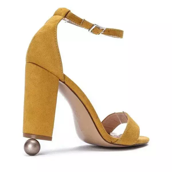 OUTLET Yellow sandals on the post Annie - Footwear