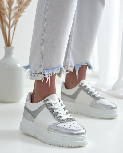 Royalfashion sieviešu sneakers ar mirdzumu Qisofi