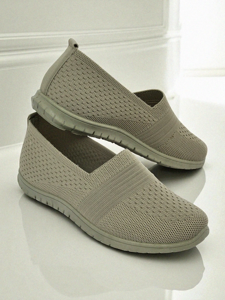 Damskie mokasyny Gaia Verde – wygodne zielone buty z tkaniny na płaskim obcasie -> Женские мокасины Gaia Verde - удобные зеленые туфли из ткани на плоском каблуке