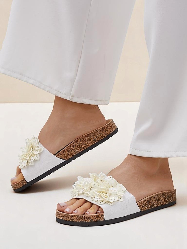 Royalfashion women’s flip-flops with little flowers Occes