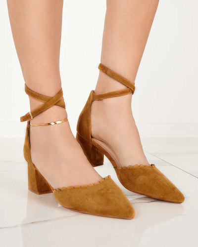 OUTLET Женские босоножки из эко-замши Camel на посту Ametis - Обувь