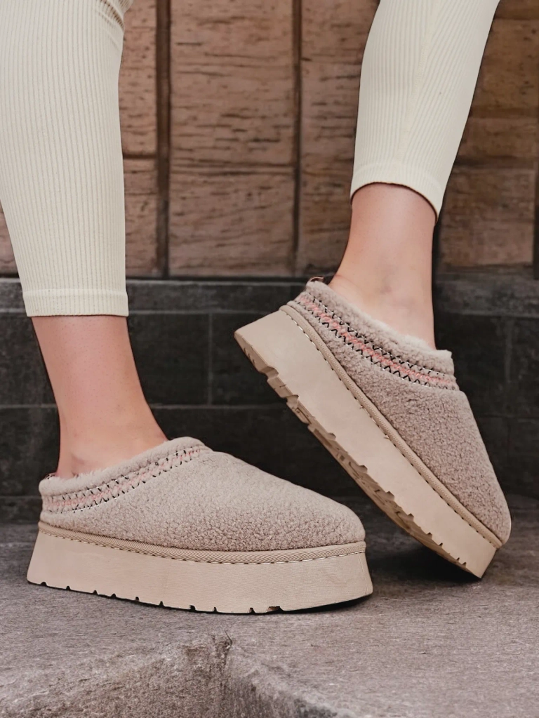 Rojālfāšona īsie sieviešu sniega zābaki pēc sniega zābakiem Esel