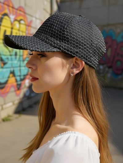 Royalfashion Shine Stitch cepure