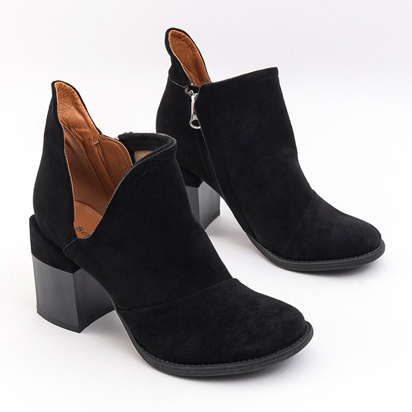 Royalfashion Black women's boots with cutouts Plinara