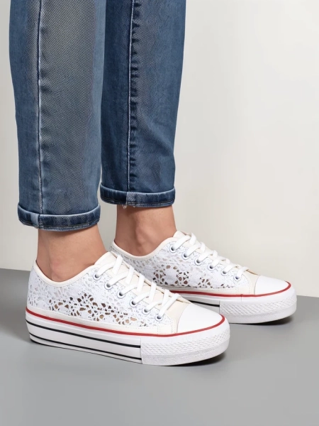 Royalfashion Women's perforated sneakers Nizzet