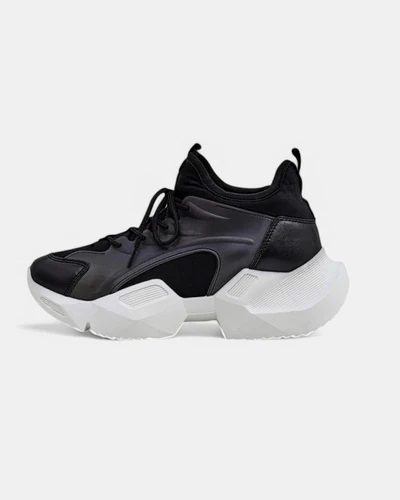Royalfashion Women's sporty sneakers on a thicker sole Vivers