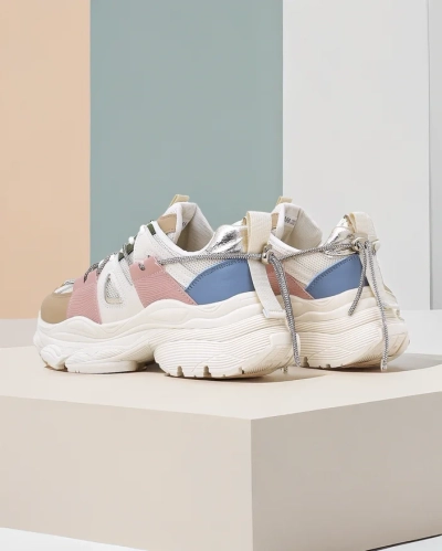 Royalfashion Women's sneakers on a thicker sole Reterri