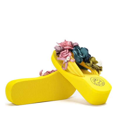 Yellow wedge slippers with Parri flowers - Footwear