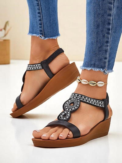 Sandaļi Ķīļi Perseida Royalfashion melni no eko-ādas ar kristāliem 4,5cm