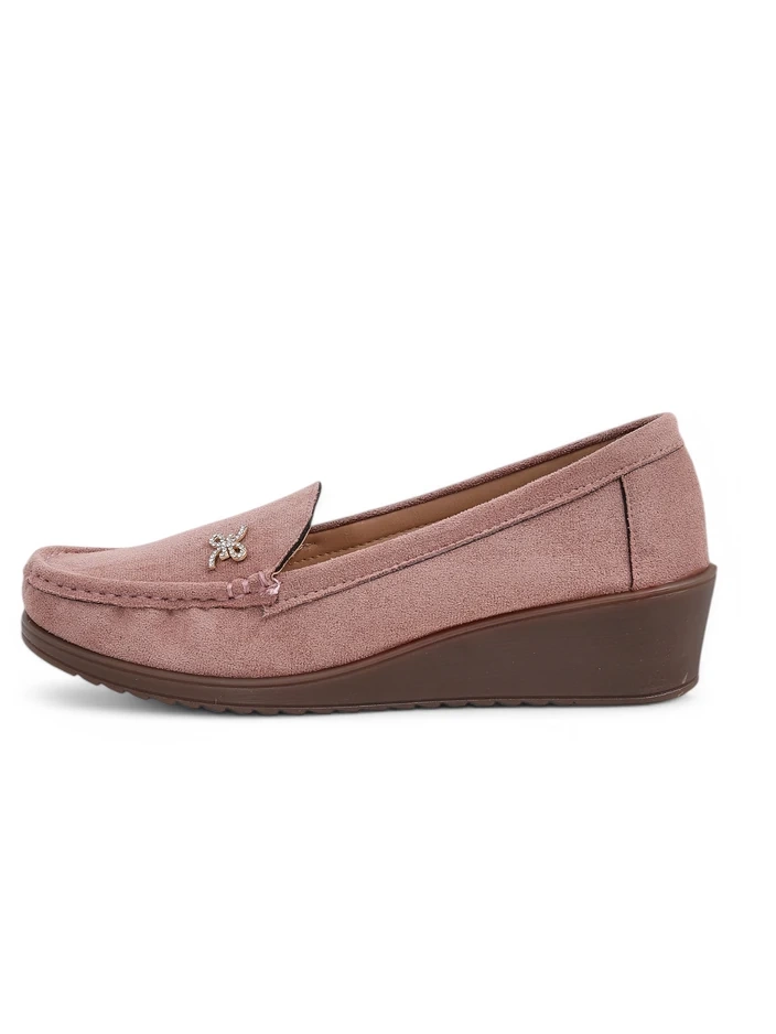 Royalfashion Women's moccasins on a low wedge Lomman