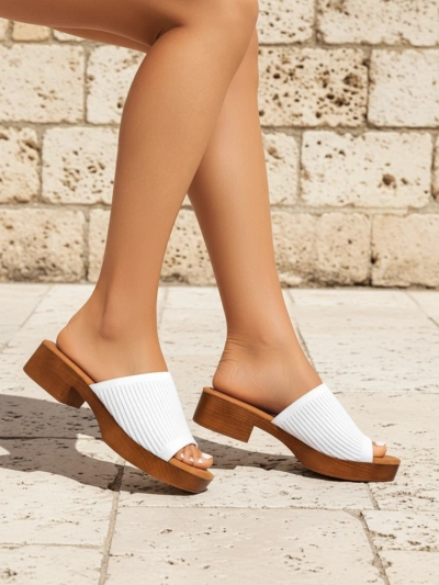 Royalfashion Lavri klapki na niskem obcasie Ribbed Grace