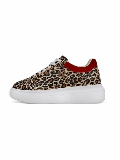 Royalfashion Уженские перфорированные спортивные кроссовки Leopess