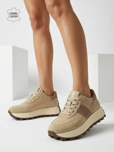 Naterre women's sports sneakers made of natural leather