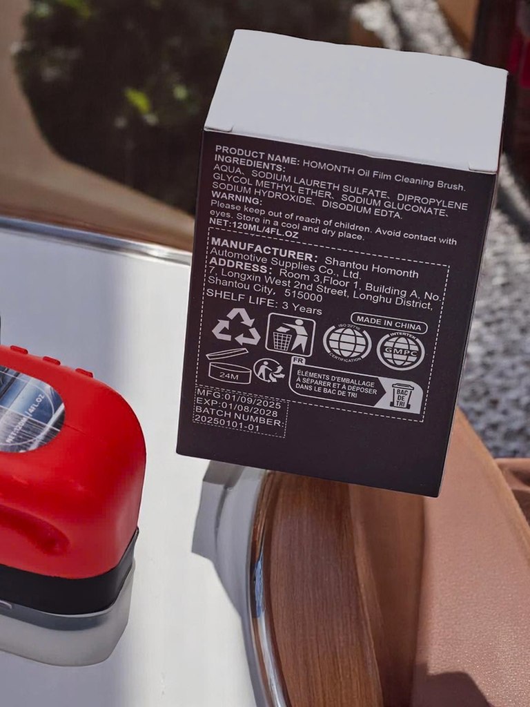 Logu tīrīšanas līdzeklis automašīnām