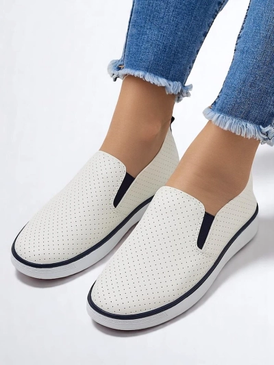 Royalfashion Perforētas sieviešu slip-on kurpes Kassias