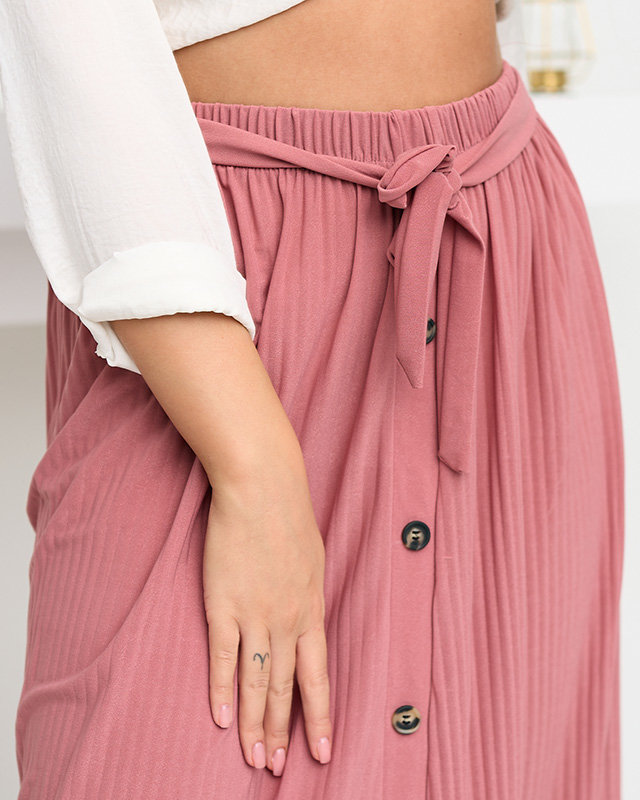 Dark pink women's pleated midi skirt with buttons - Footwear