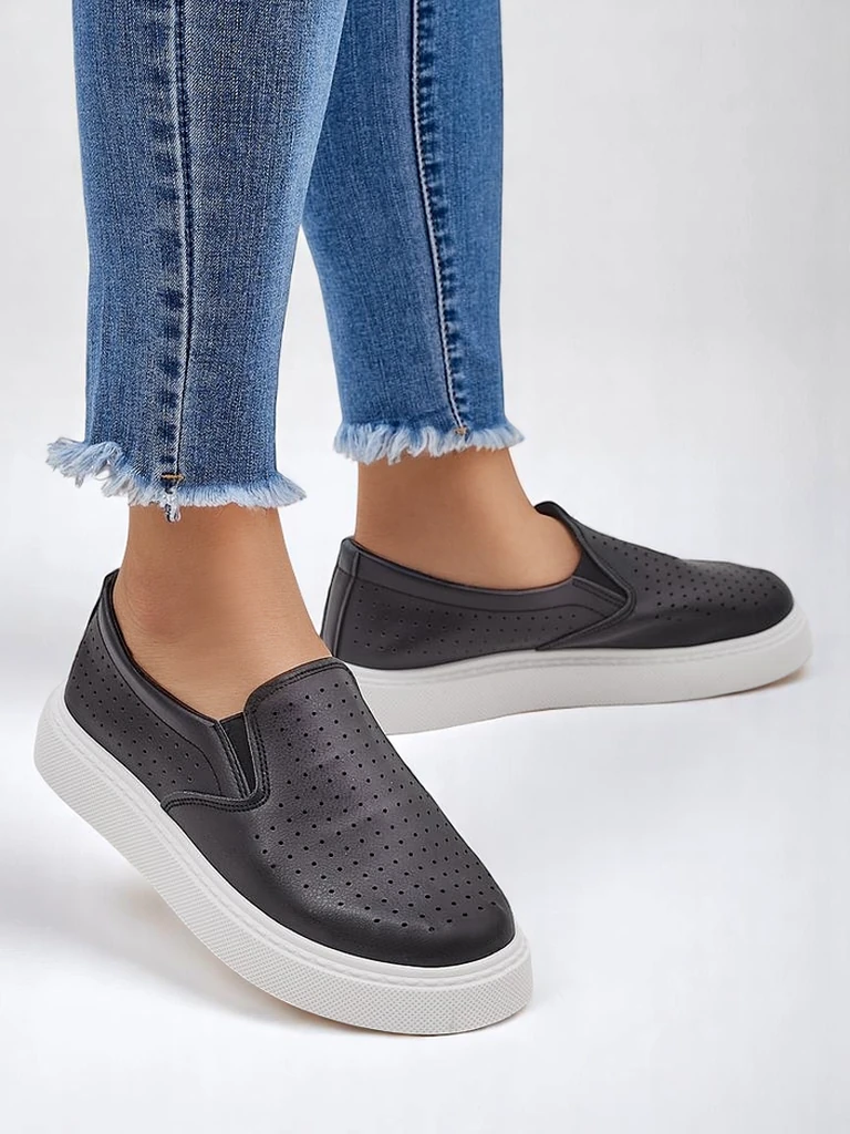 Женские перфорированные слепоны Royalfashion Emillia