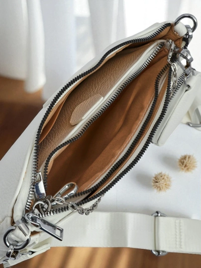 Aurelia Bianca – Mała biała torebka damska z ekoskóry z łańcuszkiem