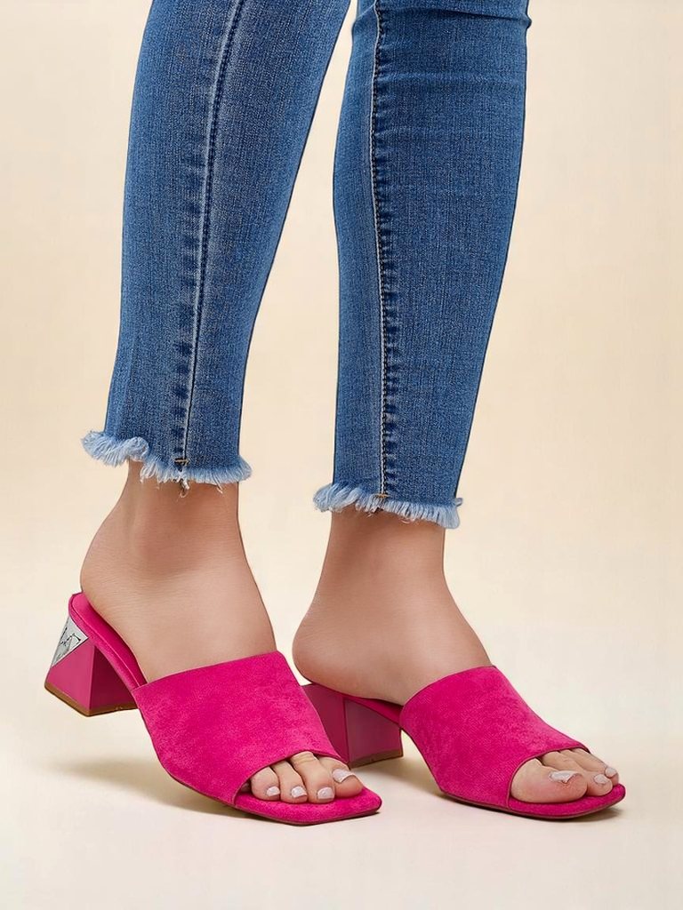 Royalfashion sieviešu šlepes ar dekoratīviem papēžiem Vollatie