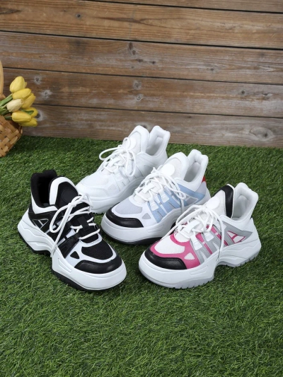 Royalfashion Women's sporty sneakers on a thicker sole Loness