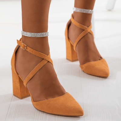 Brown pumps on the Baressa post - Footwear