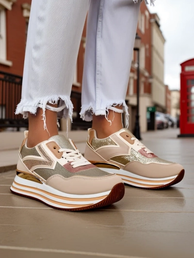Royalfashion Sieviešu sneakers ar mirdzumu Borovis