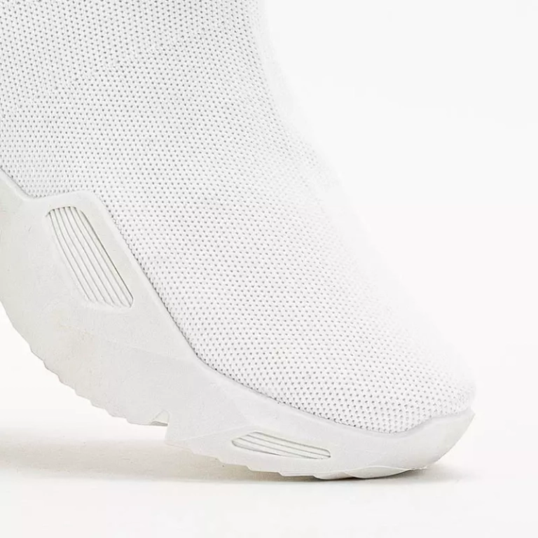 OUTLET Белые женские высокие кроссовки Gohi - Обувь