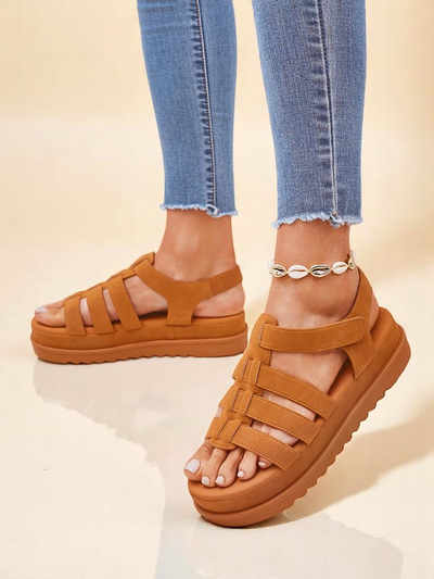 Ženski sandali Callista Camel na platformi Royalfashion ekološko usnje