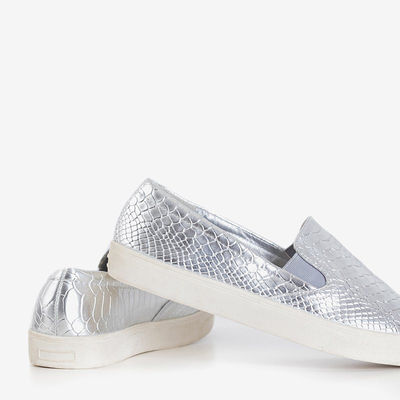 Srebrne slip on z lakierowanym noskiem - Obuwie