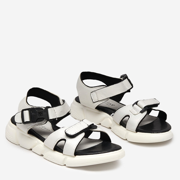 Bērnu spīdīgas sandales baltos Leepe-Shoes