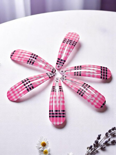 Royalfashion Set of 6 checkered hair clips