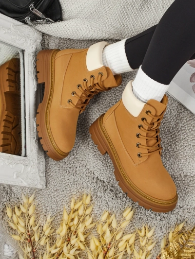 Lavatri botki traperis Avienne