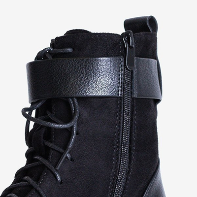 Black women's boots with a Roubaix buckle - Footwear
