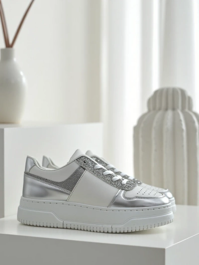 Royalfashion sieviešu sneakers ar mirdzumu Qisofi