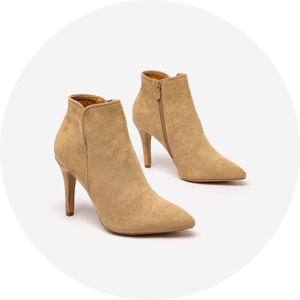 gaiši brūns || brūns