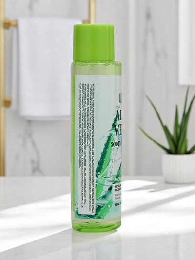 Soothing and moisturizing micellar cleansing water with aloe vera for makeup removal