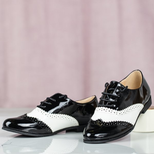 Czarne - białe półbuty w stylu retro Chaplin - Obuwie