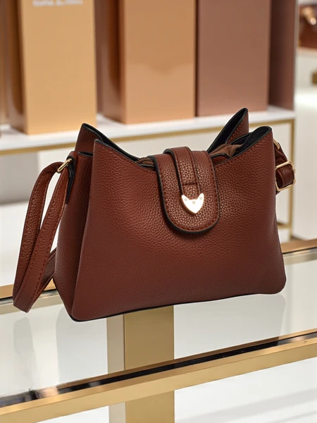 Pochete parve feminina de eco-pele Narias