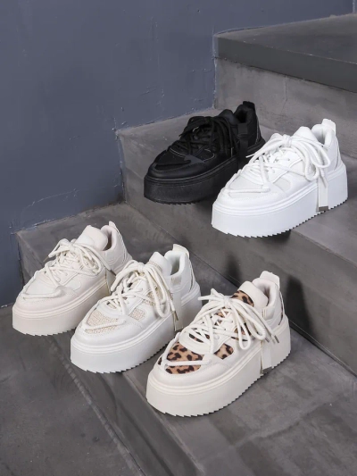Royalfashion Sports sneakers for women on a platform Aeroll