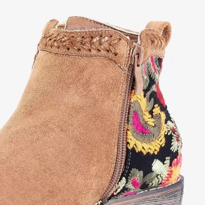 OUTLET Brown women's boots with decorative Hastieli embroidery - Shoes