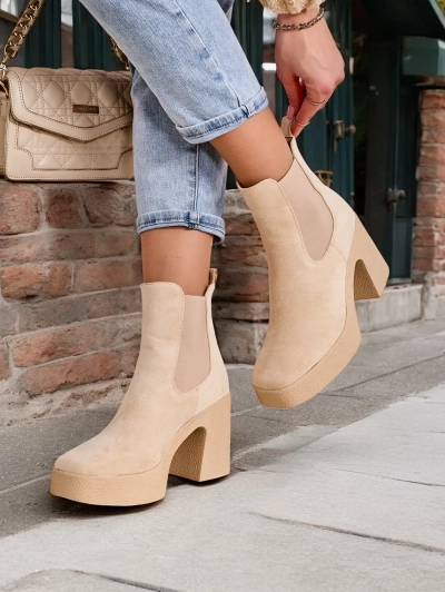 Royalfashion Women's ankle boots on a heel Bezollo