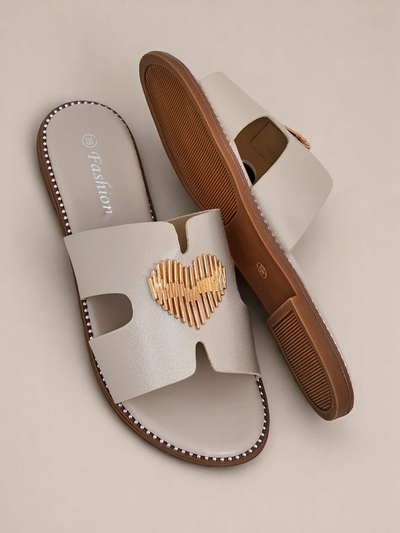 Royalfashion Damskie klapki na płaskiej podeszwie Heart Chic