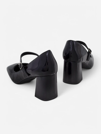 Royalfashion Lacquered women's pumps with a strap Virra