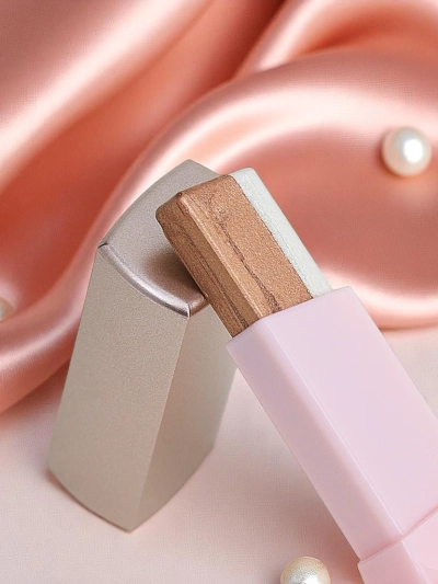 Shiny eyeshadow stick Lunar Power