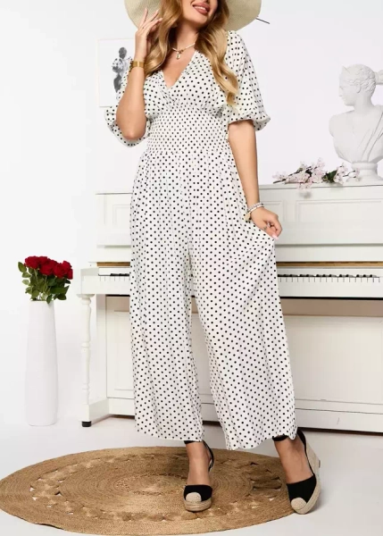 Balts, garš sieviešu zirņu kostīms - Apģērbs